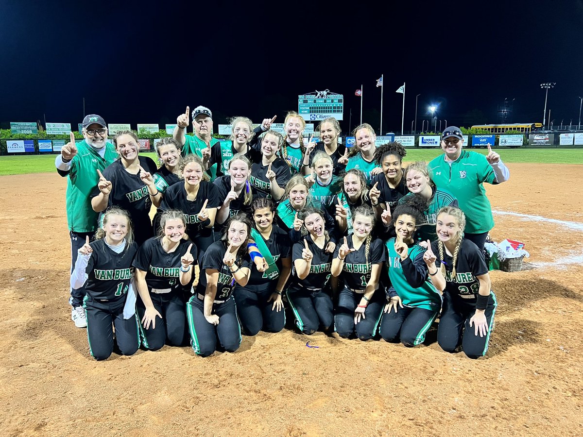 VBSDActivities's tweet photo. One more time for your #PointerNation Conference Champs!! https://t.co/VUAtiEa40r