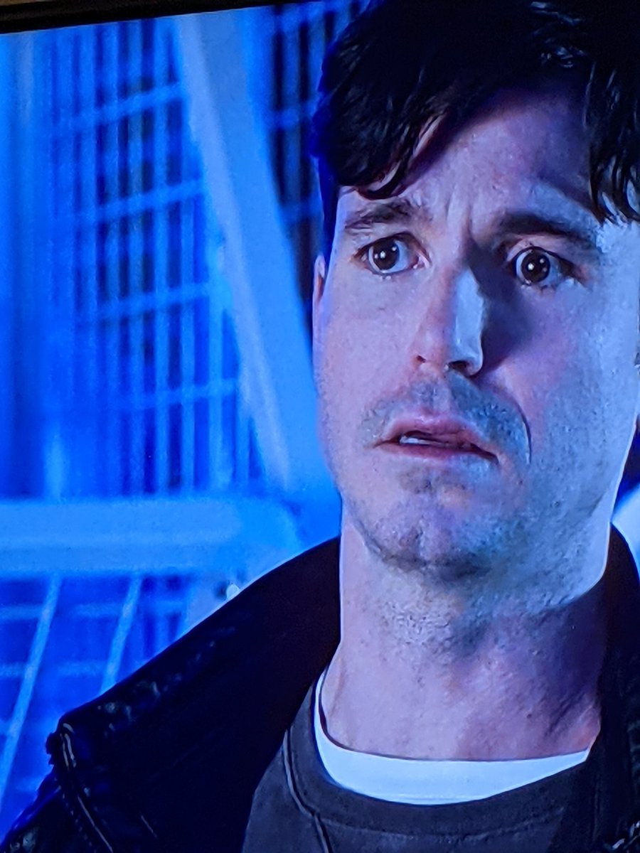 Love lives in the butt. <a href="/ChrisJacot/">Christopher Jacot</a>
#RookieBlue