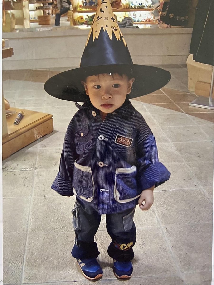 [ENHYPEN WEVERSE] 220505
#JAKE:

For Childrens day, though I’m not a child☺️
Fighting for the day while seeing baby Jake hehe

#ENHYPEN #엔하이픈 <a href="/ENHYPEN_members/">ENHYPEN</a>