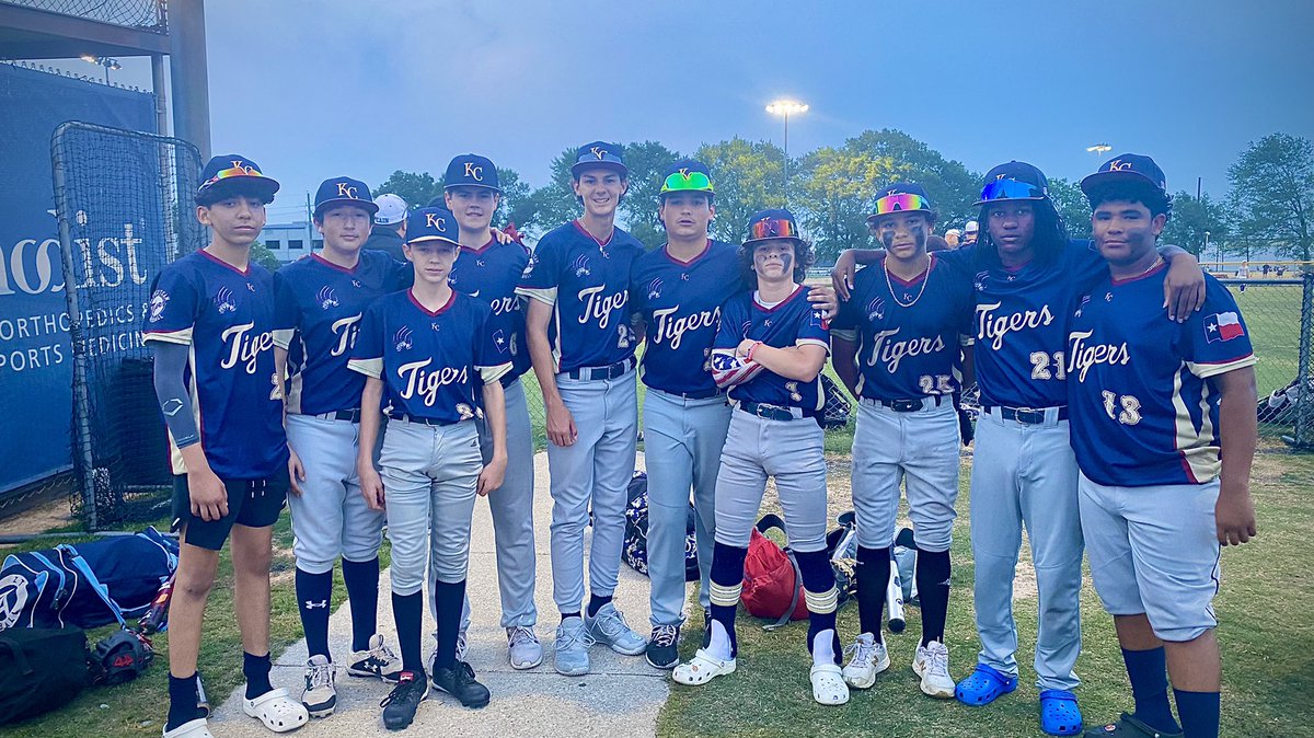 KCPrepTeam's tweet photo. KC Prep Navy team pulls out a close well played game over College Park with a walk-off HBP for the 4-3 victory. https://t.co/FjJM1CHUZ9