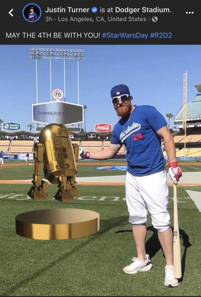 MarkHuynh7's tweet photo. @redturn2 is a #vevefam ! Happy May 4th! @veve_official @ecomi_ https://t.co/NCKrUbAiNI