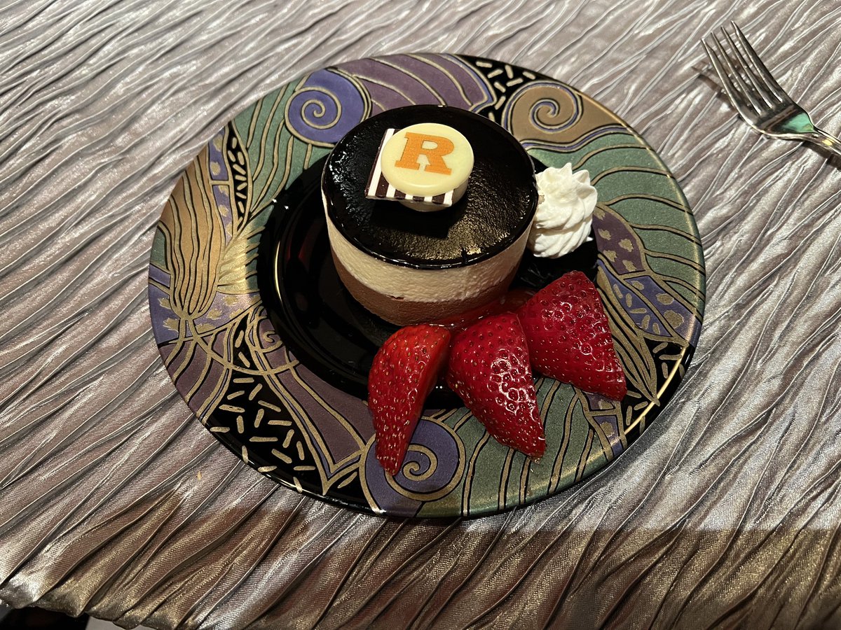 Salvador B Mena, PhD tweet media