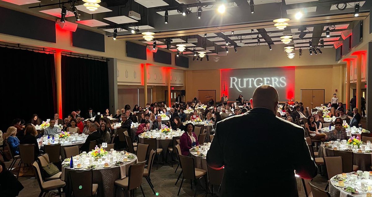 Salvador B Mena, PhD tweet media