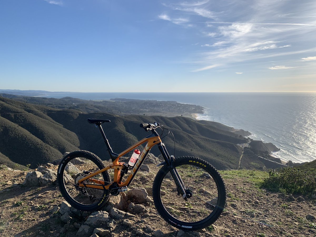 mcskibum's tweet photo. The steed is out from by hibernation https://t.co/jqDouQ3znG
