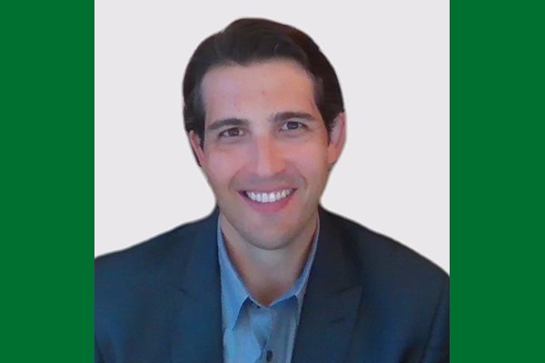 OEMBA's tweet photo. Ross Taylor, MBA ’18, has a new role at @intel. He is now a strategic business development manager for the cloud and enterprise group. Nicely done, Ross! 💚💛🦆💚💛🦆

#OEMBAproud #class32 #careerjourney #leadership #OregonExecutiveMBA #EMBA #Portland #MBA #Oregon https://t.co/eGA5Z45gTn