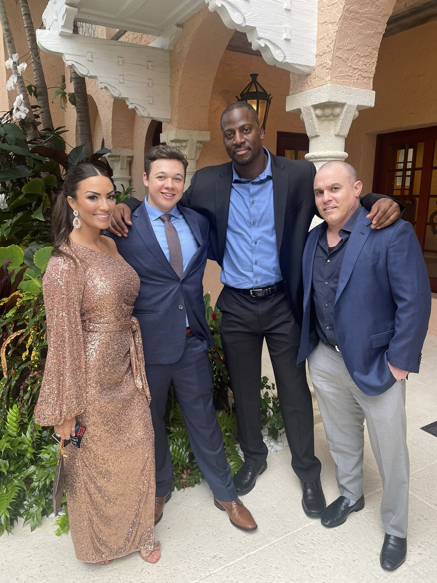 Jillie_Alexis's tweet image. Every patriot should watch 2000 Mules. Well done, @DineshDSouza @SalemMediaGrp