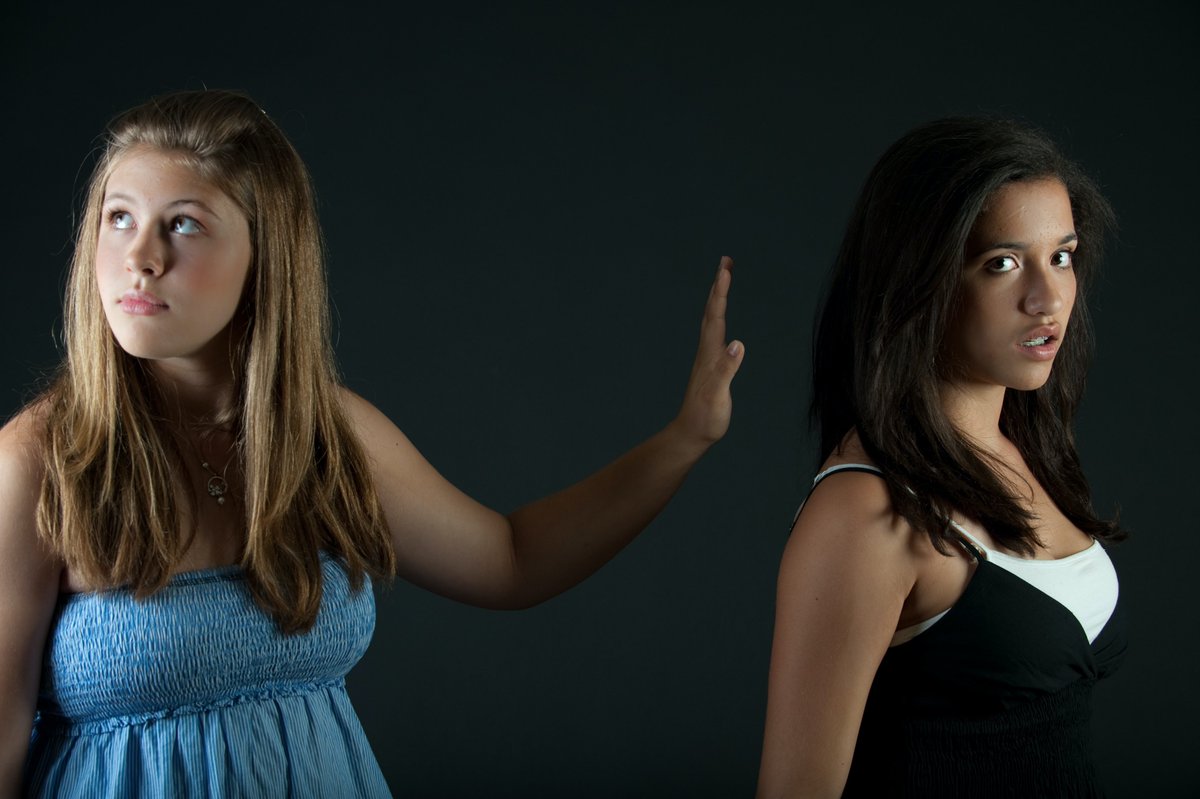 KittyMMcDowell's tweet photo. WRITING PROMPT WEDNESDAY - What happens when a protagonist's daughter invites her new friend over, and it turns out the friend's mother is the protagonist's rival?
#WritingCommunity #fiction #writers #amwriting 
Photo  by Obie Fernandez https://t.co/DtEMjzBgRm