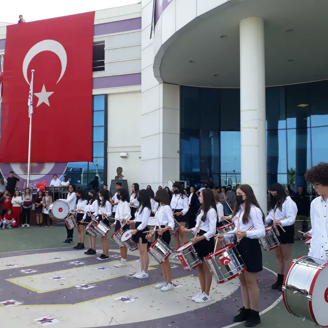 UOGaziemir's tweet photo. Bugünün küçükleri yarının büyükleridir.Ulu önderimiz Mustafa Kemal ATATÜRK' ün ışığında büyüyen tüm çocukların 23 Nisan Ulusal Egemenlik ve Çocuk Bayramı kutlu olsun.🇹🇷🇹🇷🇹🇷

#23NisanUlusalEgemenlikveÇocukBayramı https://t.co/dpYhAbAcfe