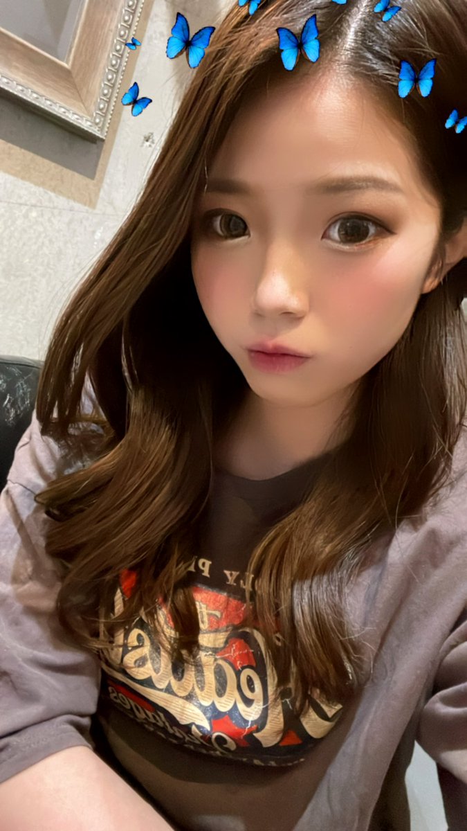 0306_kanon's tweet photo. たまには髪の毛巻いてみたりする
この写真取れかかってるけど､､､ https://t.co/6XEH7CpgW7