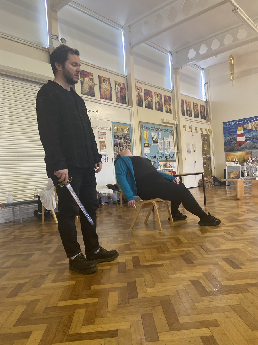 HolySpiritWA9's tweet photo. What's in a name? that which we call a rose #williamshakespeare #romeoandjuliet #montagues #capulets https://t.co/yRI5odTNFZ