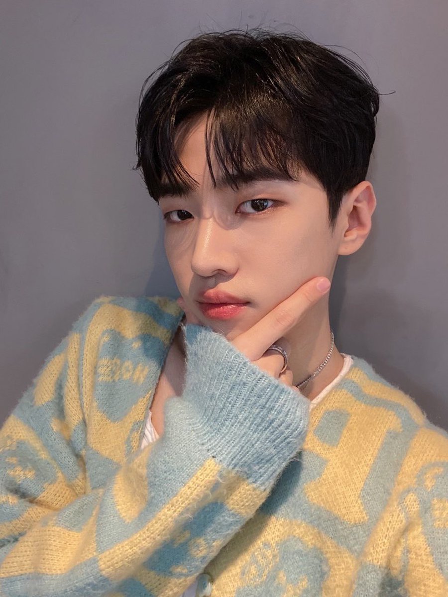 dkz_dy's tweet photo. #재찬 #JAECHAN 
오랜만에 음중~😊 https://t.co/9ZUyBncY9U