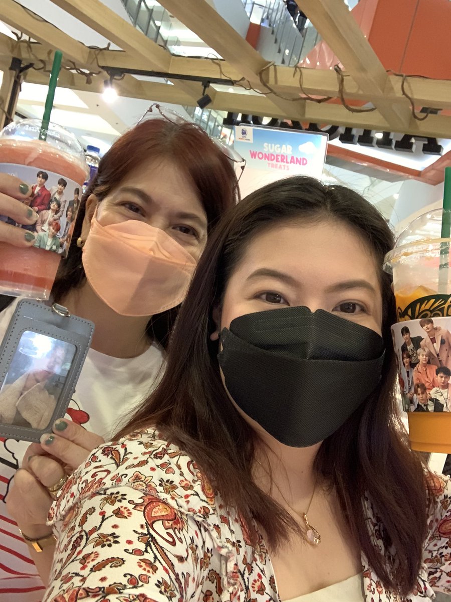 Me to mom: sino nga ults ko? 
Her: Seventeen at NCT 

Sana maalala niya na. 😂 thank you <a href="/BrightcoastA/">Brightcoast</a> <a href="/caratcafeph/">Carat Cafe PH</a> 
see you tom sebongs!!!