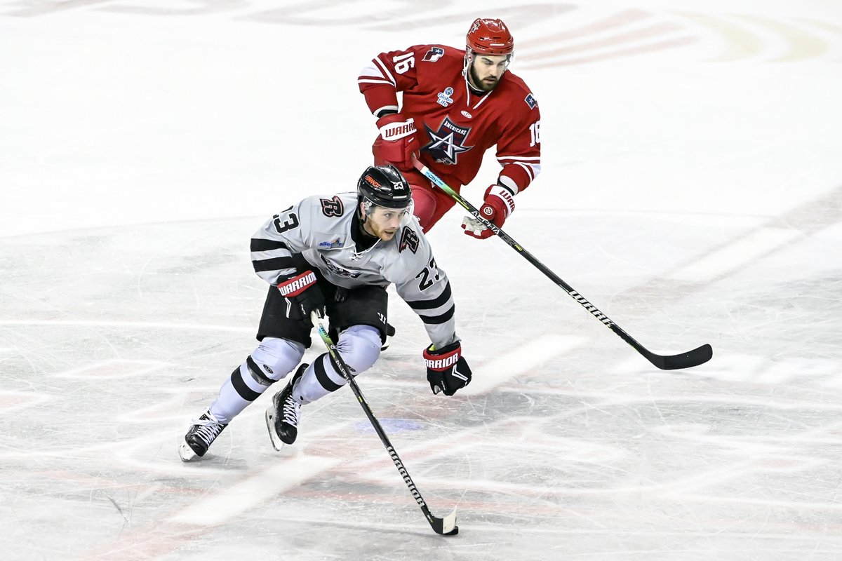 mattgadephotog's tweet photo. PHOTOS from the @RapidCityRush 3-2 win (via @RCJournal) https://t.co/cgsiMHelX0 https://t.co/blWoqUZVzs