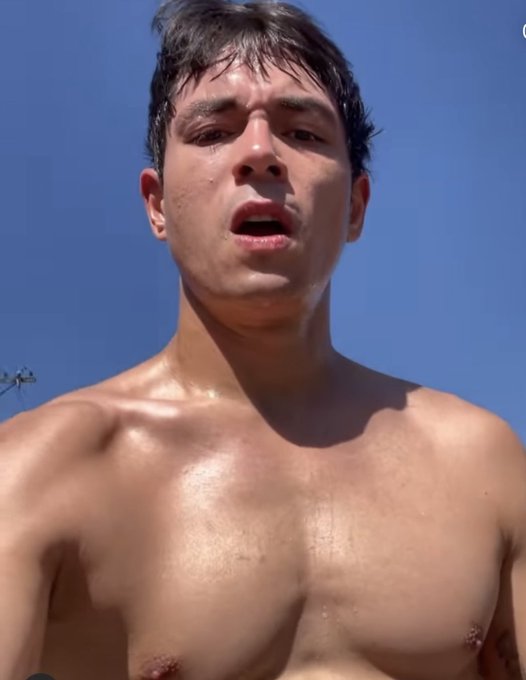 PM lang sa interested #Cumshot https://t.co/wmJnzhZVyd<a href="/tag/cumshot"class="tags">#Cumshot</a>