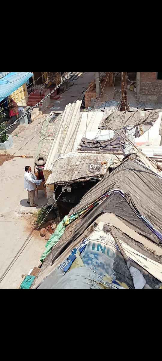 CuttuLithi's tweet photo. @KTRTRS  good morning sir,
Nenu eni sarlu tweet chesina no rply and action tisukuntaleru ikkada illegally encroached huts on road ki regularisation chesthunaru under 58g.o MRO office valu okasari chudandi sir. And valaki House vachina kuda valu veltha leru sir. Manhandling on us. https://t.co/rOAtDWVqwy