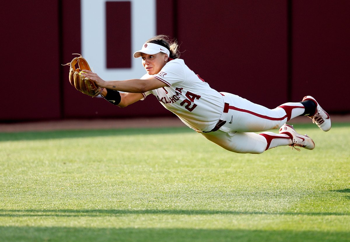 OU_Softball tweet picture