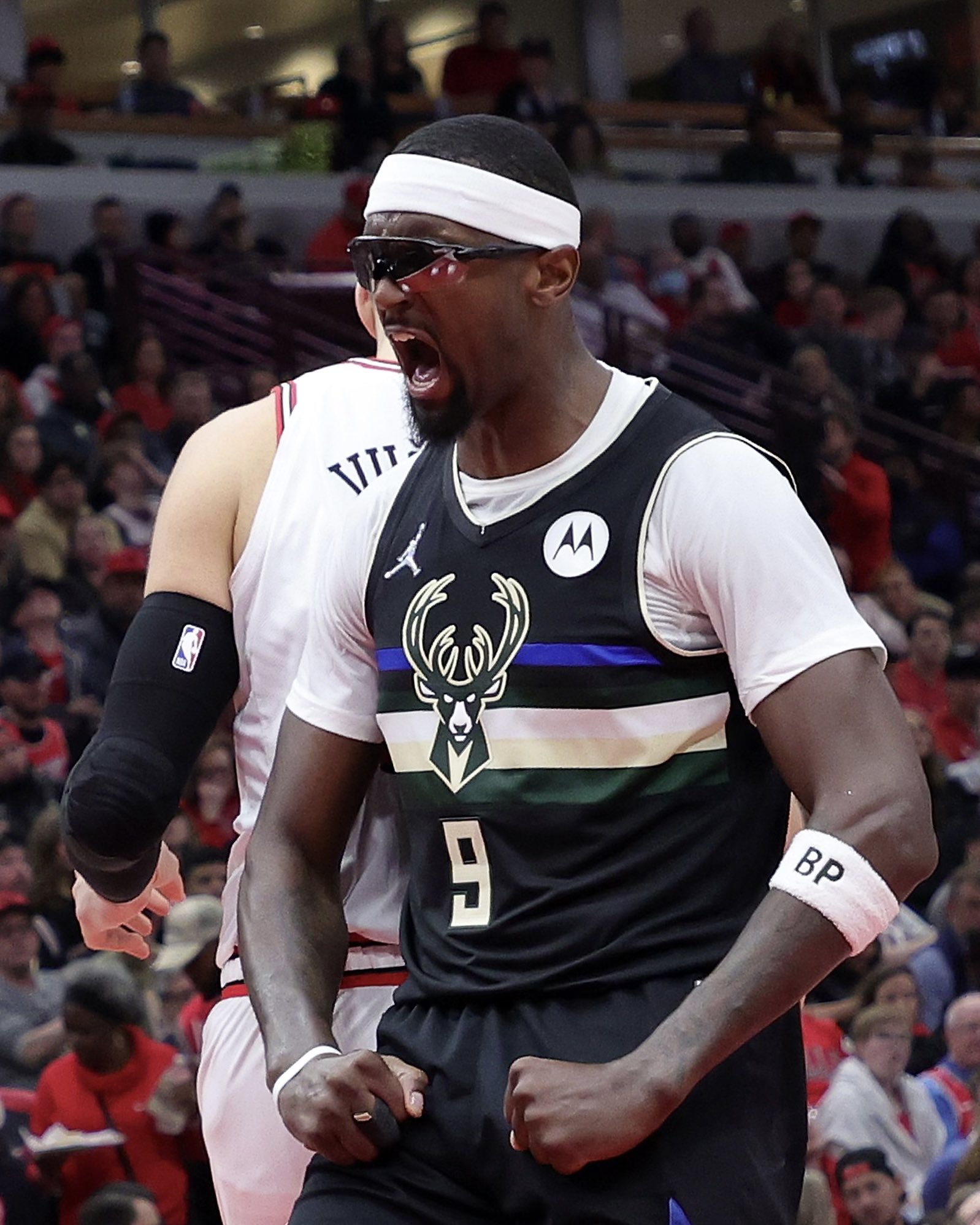 Twitter reacts to Bucks' Bobby Portis bleeding from eye after elbow