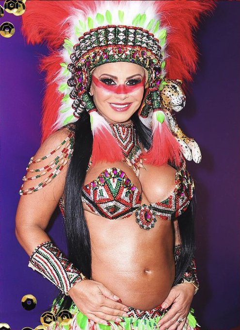 ZAMENZA's tweet photo. Viviane Araújo maravilhosa. #Carnaval2022 https://t.co/HM5uAH5VCr