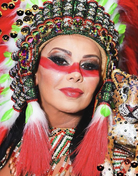 ZAMENZA's tweet photo. Viviane Araújo maravilhosa. #Carnaval2022 https://t.co/HM5uAH5VCr