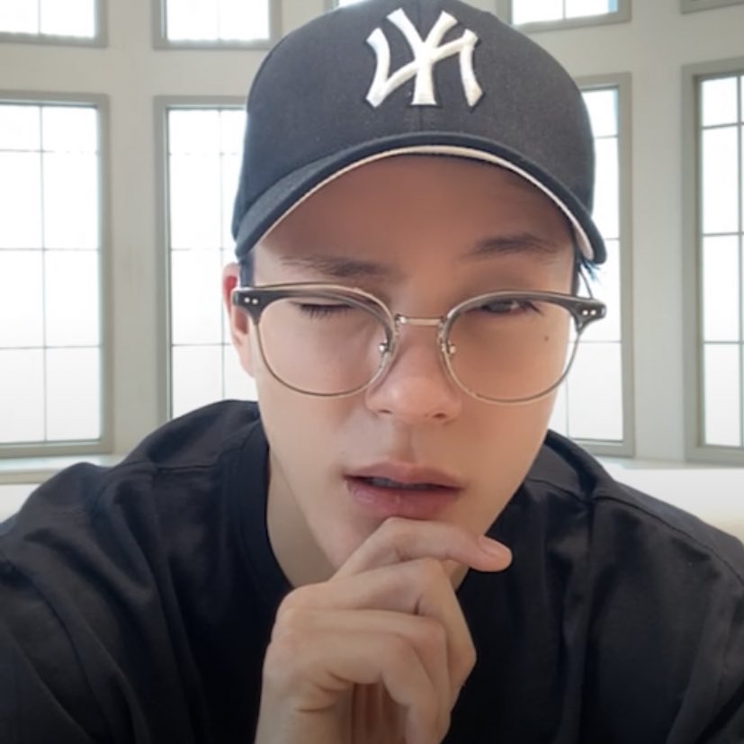 FILESLJN's tweet photo. 👓 https://t.co/uE4QkQimmI