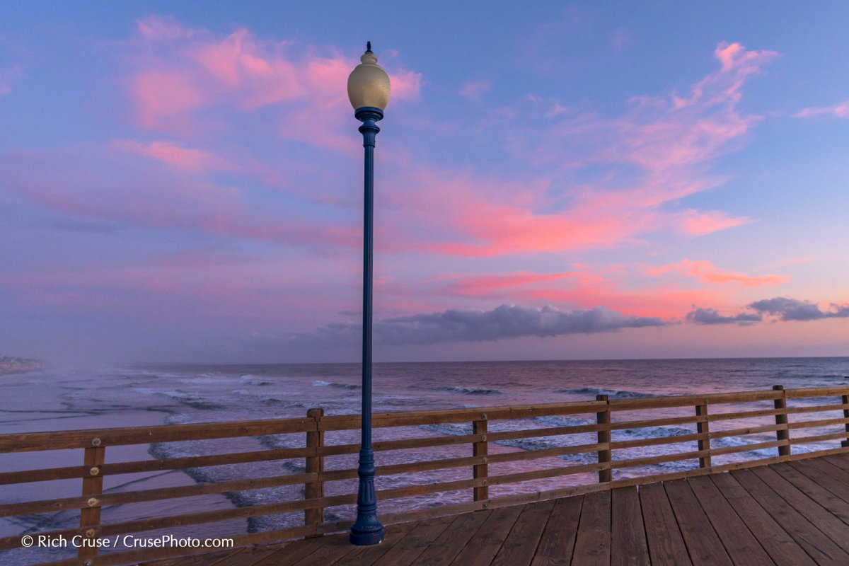 #Oceanside Pier at #sunset. #EarthDay22 #CAwx #SanDiegoWX #ThePhotoHour #StormHour @VisitOceanside @visitsandiego @VisitCA  #VisitSD @NikonUSA