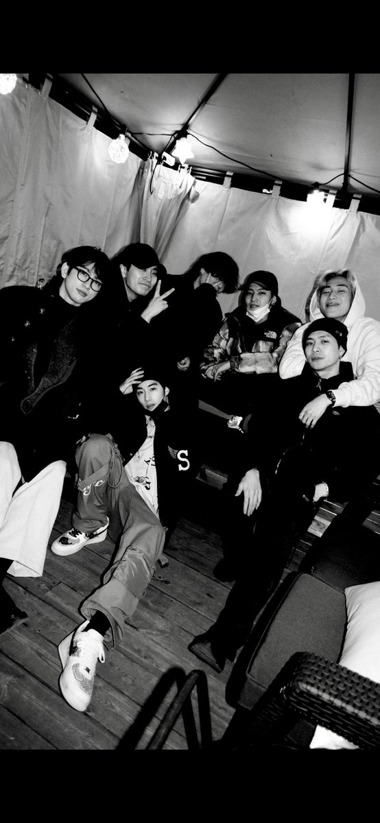 willgyc's tweet photo. COMEBACK SZN #GOT7 https://t.co/TXx7Yk0ZpR