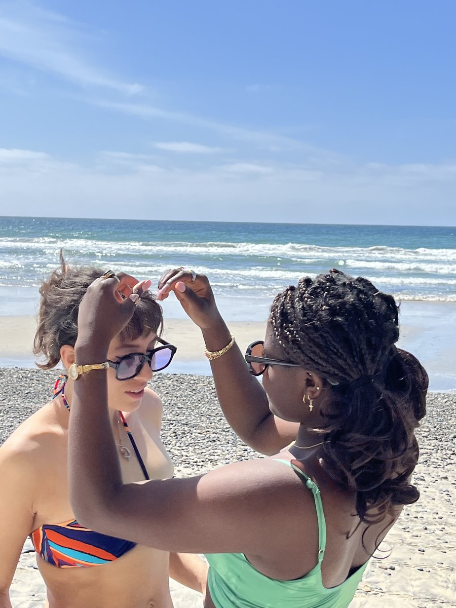 michellenvmengu's tweet photo. just another #EarthDay2022 appreciation post because I have so much gratitude for this planet!! #rsj108 @yenatheory https://t.co/8W8uQkCfBS