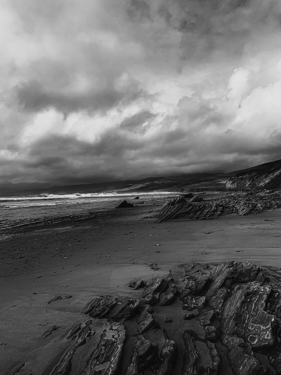 Bobdahm_'s tweet photo. A good camera is the one you carry #landscape #blackandwhite #iphoneonly https://t.co/ZfbCtj04E7