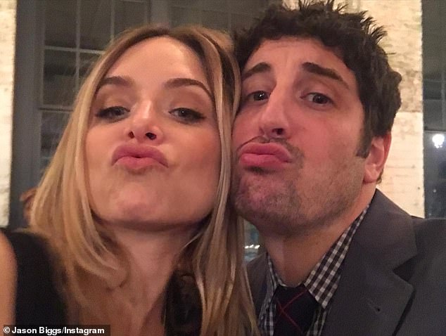 Jason Biggs wishes wife Jenny Mollen a happy anniversary in sweet social media message - https://t.co/nx653RLYaA

#News https://t.co/WdqGw3Eoug