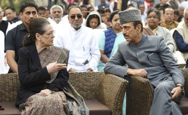 LutyensMediaIN's tweet photo. कांग्रेस के वरिष्ठ नेता गुलाम नबी आजाद जल्द ही जम्मू कश्मीर में पार्टी के लिए एक नई भूमिका में होंगे !! https://t.co/FGqAUfuAsK