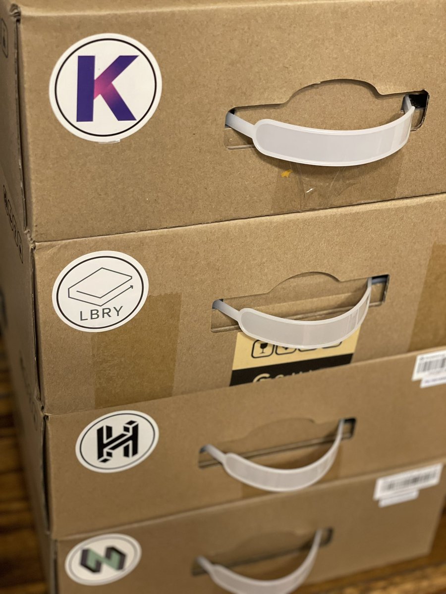 JasonDoesCrypto's tweet image. They’re finally here! Time to mine. Thanks @goldshellminer