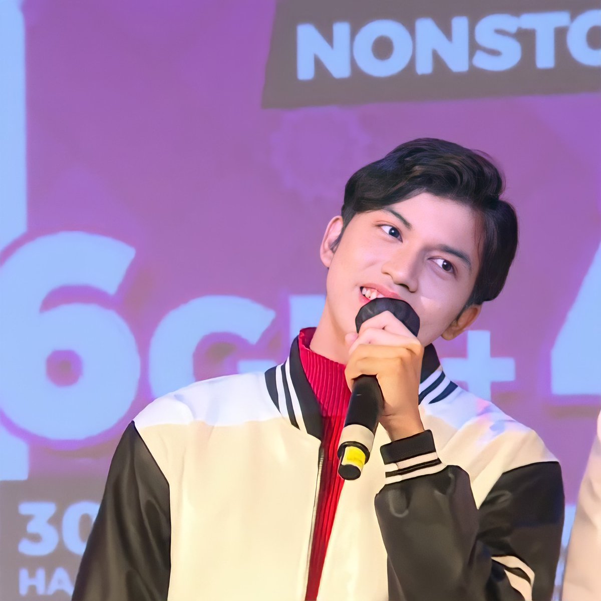 dipuikk's tweet photo. oleng banget liat @Fajri_UN1TY teh cakep pisan 🥺
.
.
#WOWTalks
#UnlimitedKebaikan https://t.co/UCdj5KIBHl