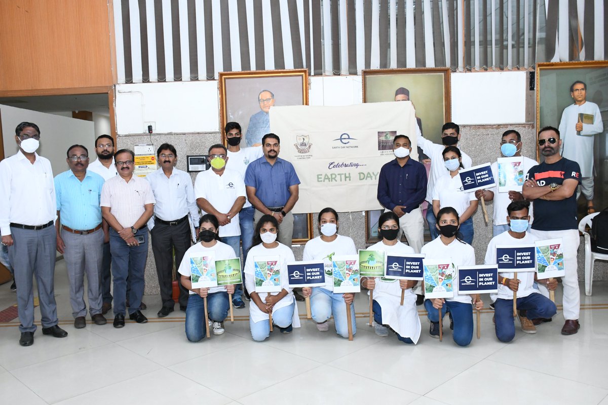 green_vigil's tweet photo. @ngpnmc , Nagpur Smart City , @EarthDay_India & @green_vigil commemorated Earth Day at Nagpur Municipal Corporation, Head Office, Civil Lines #Earthmonth #EarthDay2022 #EarthDayNetworkIndia #Earthrise #Greatglobalcleanup #EveryDayEarthDay #ActsofGreen #EndPlasticPollution https://t.co/YOIXUfAOdW