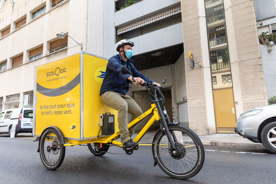 ClaudeCalmes's tweet photo. Comment la Poste opère un virage dans la logistique de proximité avec Log'Issimo  https://t.co/ZbHAHcoWMz via @LSA_CC https://t.co/B7suGCoWIR