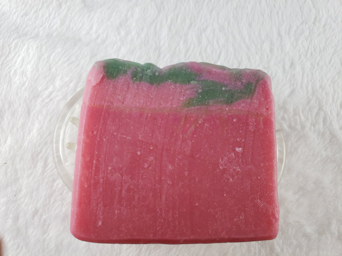 libertysoap's tweet photo. Gentle Rose Large Bar Soap, Old Fashion Floral Scent Hand-Crafted Soap, Cocoa And Shea Butter Soap, Vegan Soap, Environmentally Friendly https://t.co/udI7gK6fey #ecofriendly #allnatural #LibertyBathAndBody #skincare #Etsy #Mensgrooming #GentleRose https://t.co/tPxIGeVc0j