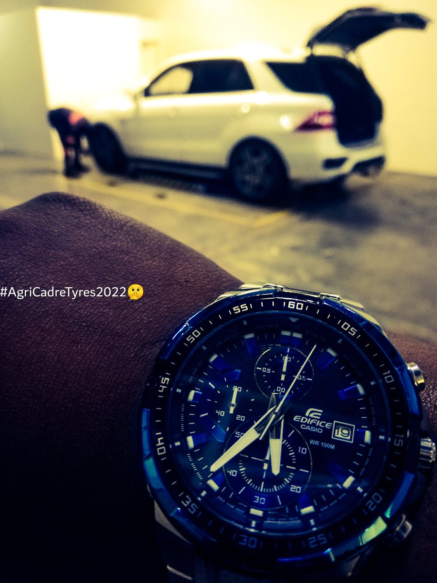 BW_TyrePlug's tweet photo. This particular client asked for us to specifically fit their #ML63AMG V8 BiTurbo 21" tyres at 05:00AM. Were we up for the challenge? Heck yeah because we're team Agri-Cadre Tyres!
📍Commerce Park opposite Skip Hire
📱74014543
📱77773388 https://t.co/br7TFPj8Sa