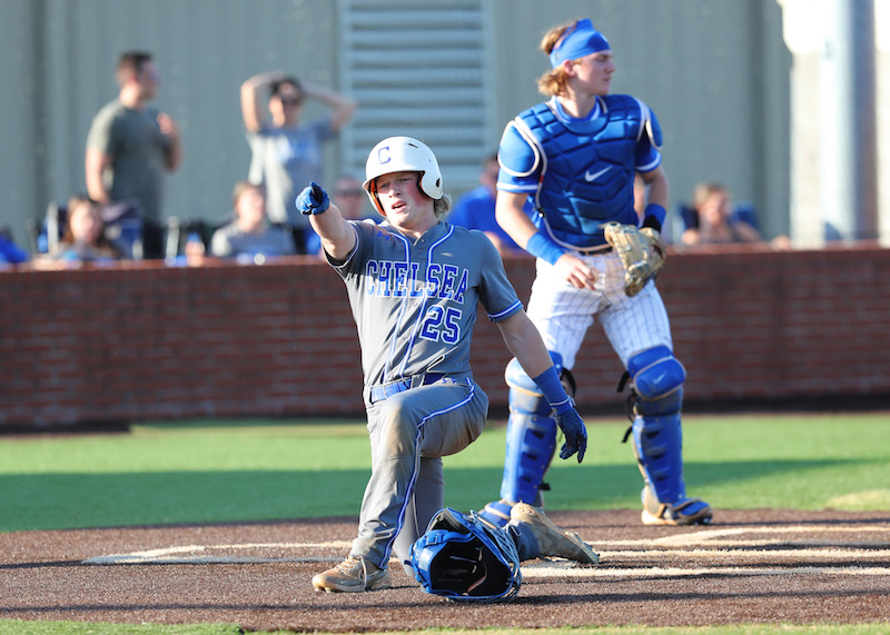 Chelsea got a remarkable pitching performance from Andrew Floyd in game one and a remarkable hitting performance from Walker Thomas in a thrilling game two on Friday night to sweep Arab in the first round of the playoffs. 

Story/Photos: shelbycountyreporter.com/2022/04/23/che…