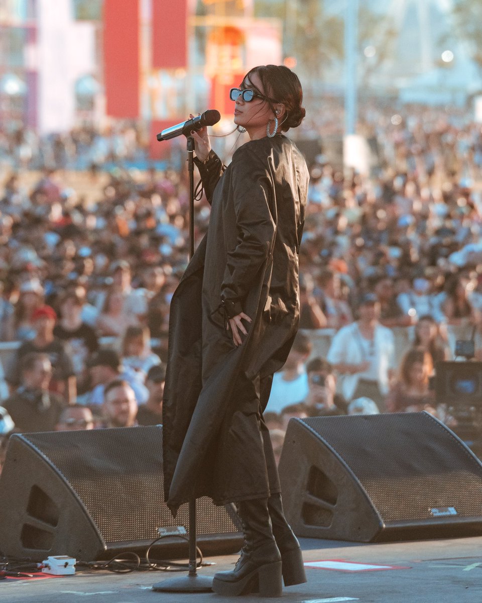 coachella's tweet photo. Slay @nikizefanya https://t.co/q6QkxP4ADq