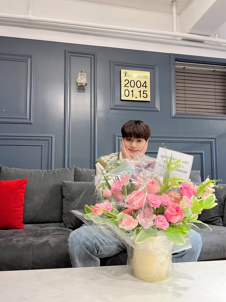 songkang_staff's tweet photo. [🎁] 이와타 타카노리 님의 생일 축하 선물!! 정말 감사합니다☺️
좋은 인연 쭉 이어가기로 해요🤙

#송강 #SONGKANG https://t.co/LfoAv2Cwf6