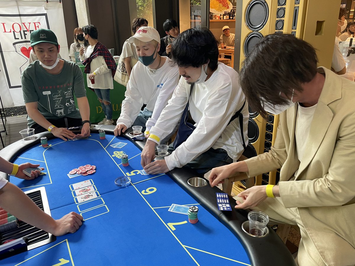 m_bysammy's tweet photo. KOTORI(@KOTORI_band )の皆様が遊びに来てくださいました♣️♦️♠️♥️ https://t.co/Nt5K2GJ2y2