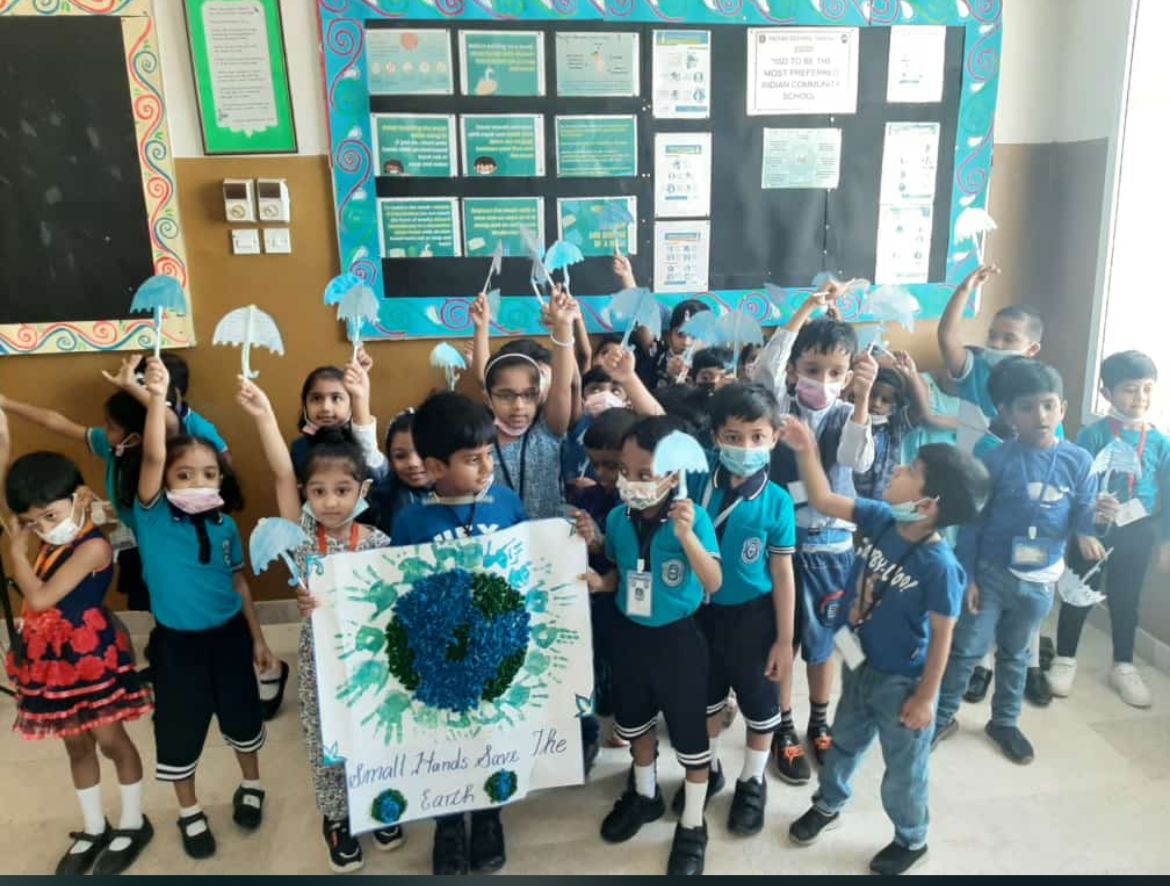 isd_oman's tweet photo. Earth Day activities https://t.co/u6BFYZiE7K