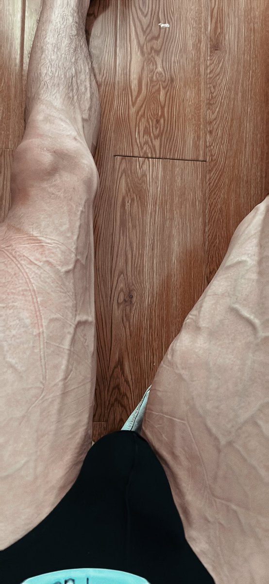 薄肌男孩的烦恼