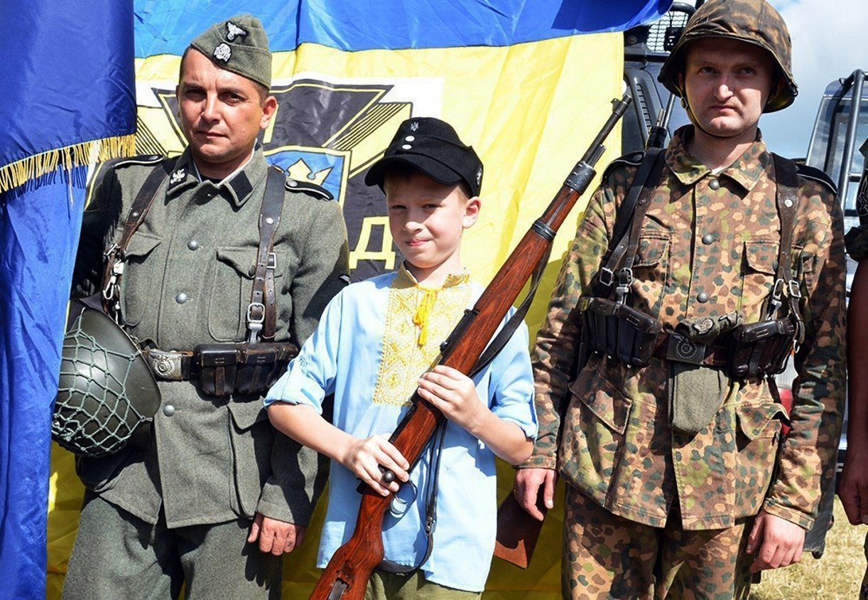 FRAjaIsaAAIBkRY.jpg:large