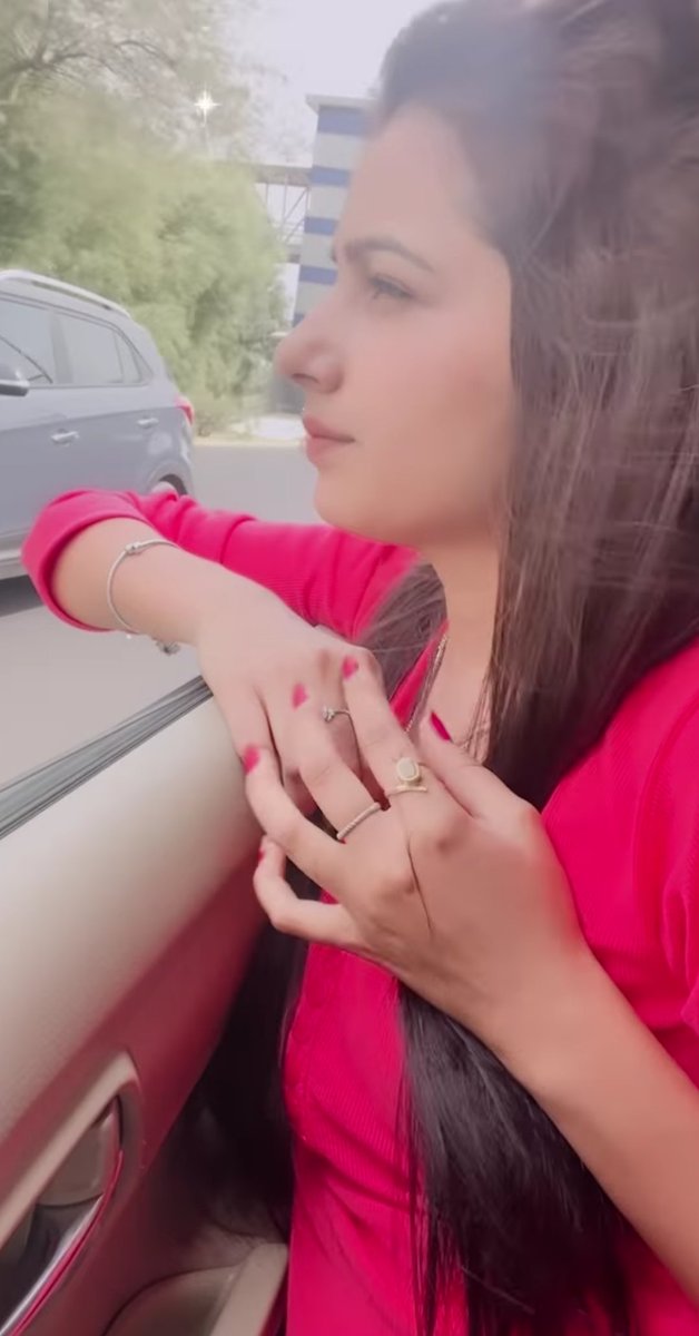 Muskanyadav90's tweet photo. चलो अब घर चले! https://t.co/a3kNRvu5rK