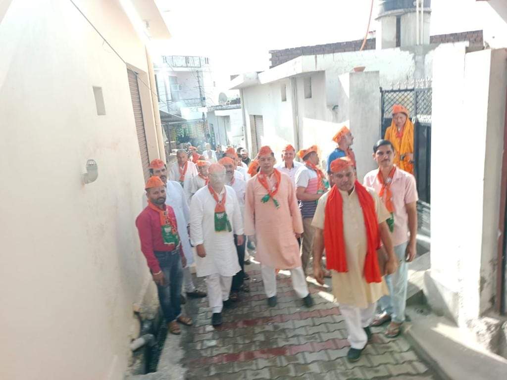 aseemguptabjp's tweet photo. At #Tarore and #Patli panchayat door to door campaigned for PM Sh. @narendramodi rally at #Palli Panchayat, Samba on 24 April.
#NamoInJK
#PMRally https://t.co/K6BLibFESz