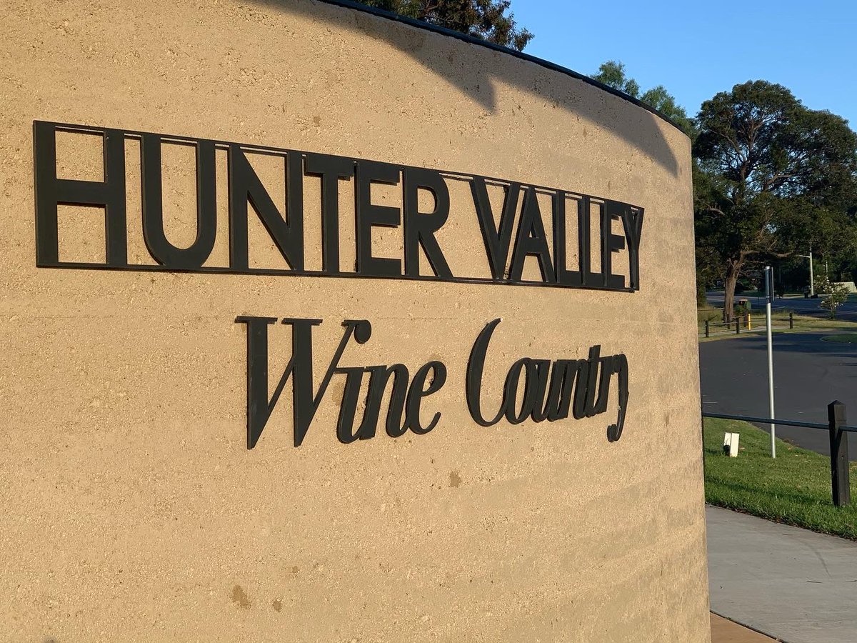 Our Online Mastering Australian Wine Course starts this Wednesday and there is still time to enrol. Learn all about Australia’s vast and varied World Class Wine Regions. Check out sydneywineacademy.edu.au/course/masteri…  #wine #wineeducation <a href="/tafensw/">TAFE NSW</a> #online #wednesday #evenings #online