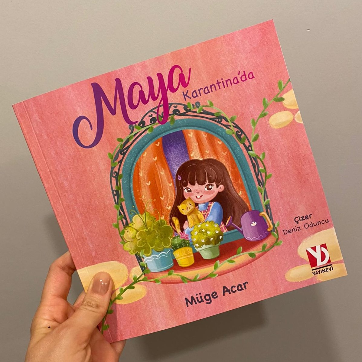 Yeni kitabım Maya Karantina'da bugün çıktı... 

Bu güzel günde tüm çocuklar için bayram armağanim olsun... 23 Nisan Ulusal Egemenlik ve Çocuk Bayramımız Kutlu olsun.  Baris ve mutluluk dolu bir dünyada büyüsün çocuklarımız