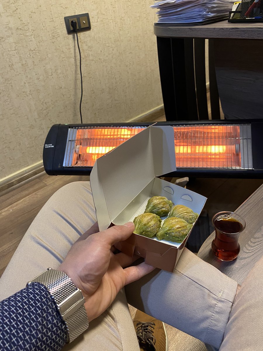 4 dilim midye sadece 40₺ Dünya boştur lo.