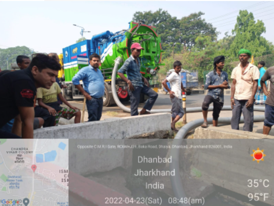 dhanbad_sbm's tweet photo. Cleaning of Nallah by Mechanised Super Sucker Machine at Hans Vihar Colony ward no 2 
Dhanbad Nagar Nigam Dhanbad
@swachhsurvekshan2022 @swachhsurvekshan2022Dhanbad 
@SwachhJharkhand
#SwachhSurvekshan2022
 #SwachhSurvekshan2022Dhanbad https://t.co/7GUABisGXE