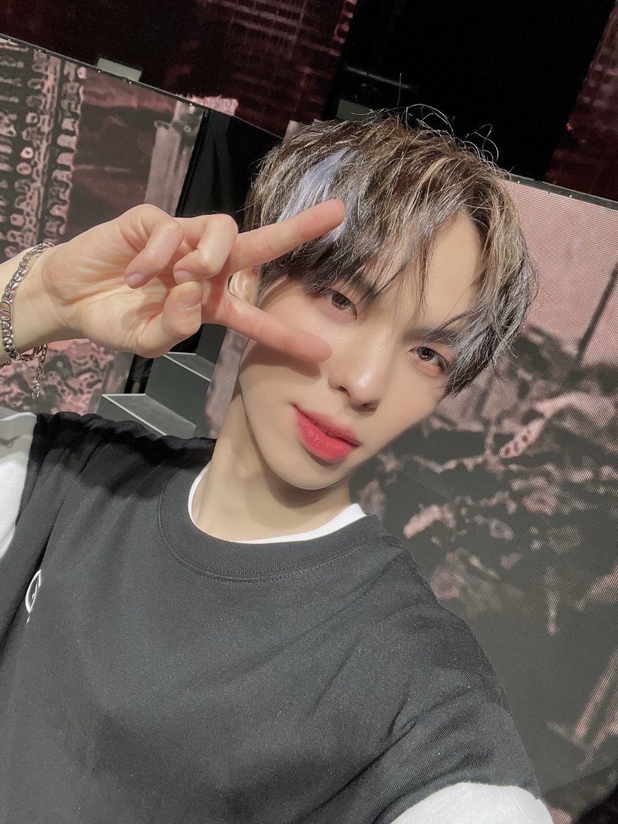 진짜 넘뽀랑스러운아기야..